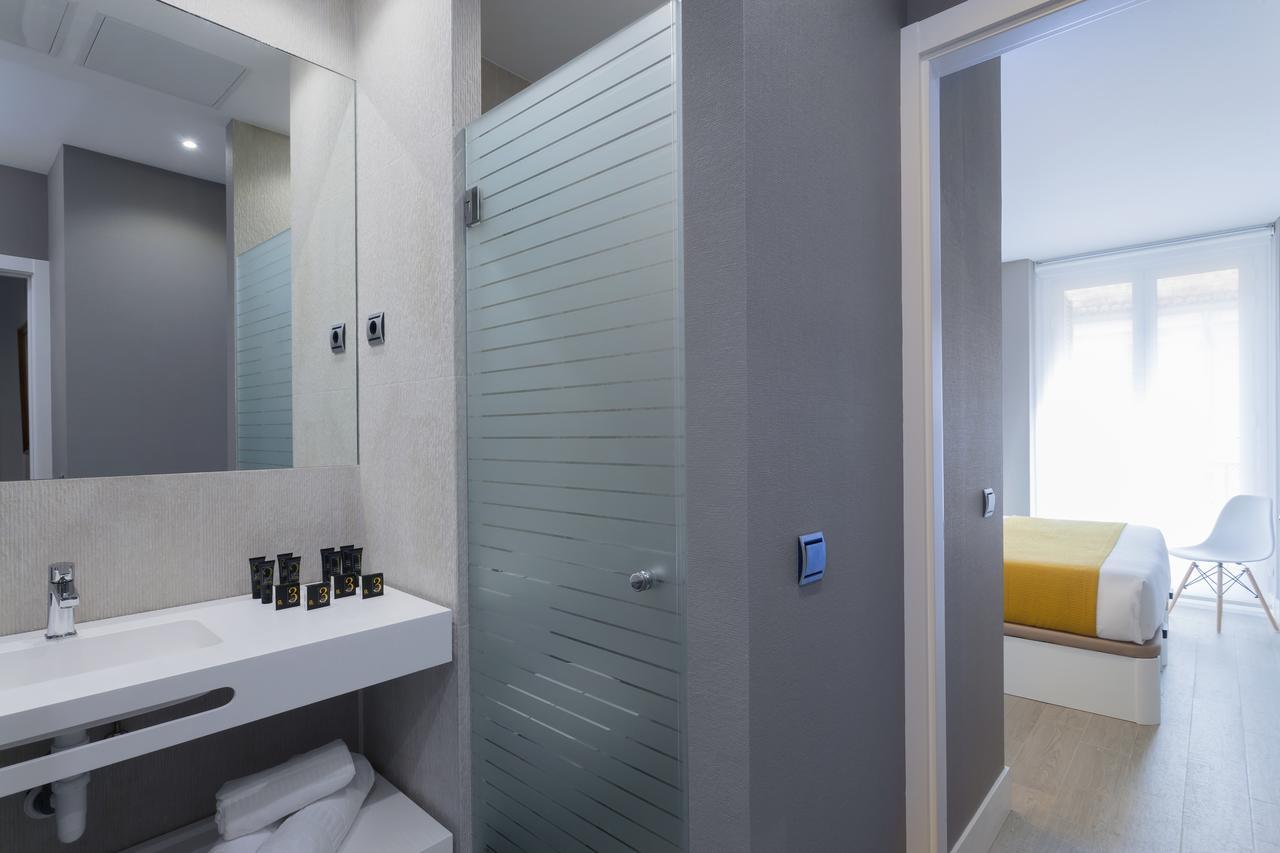 Dobo Rooms Palacio Apartments マドリード エクステリア 写真